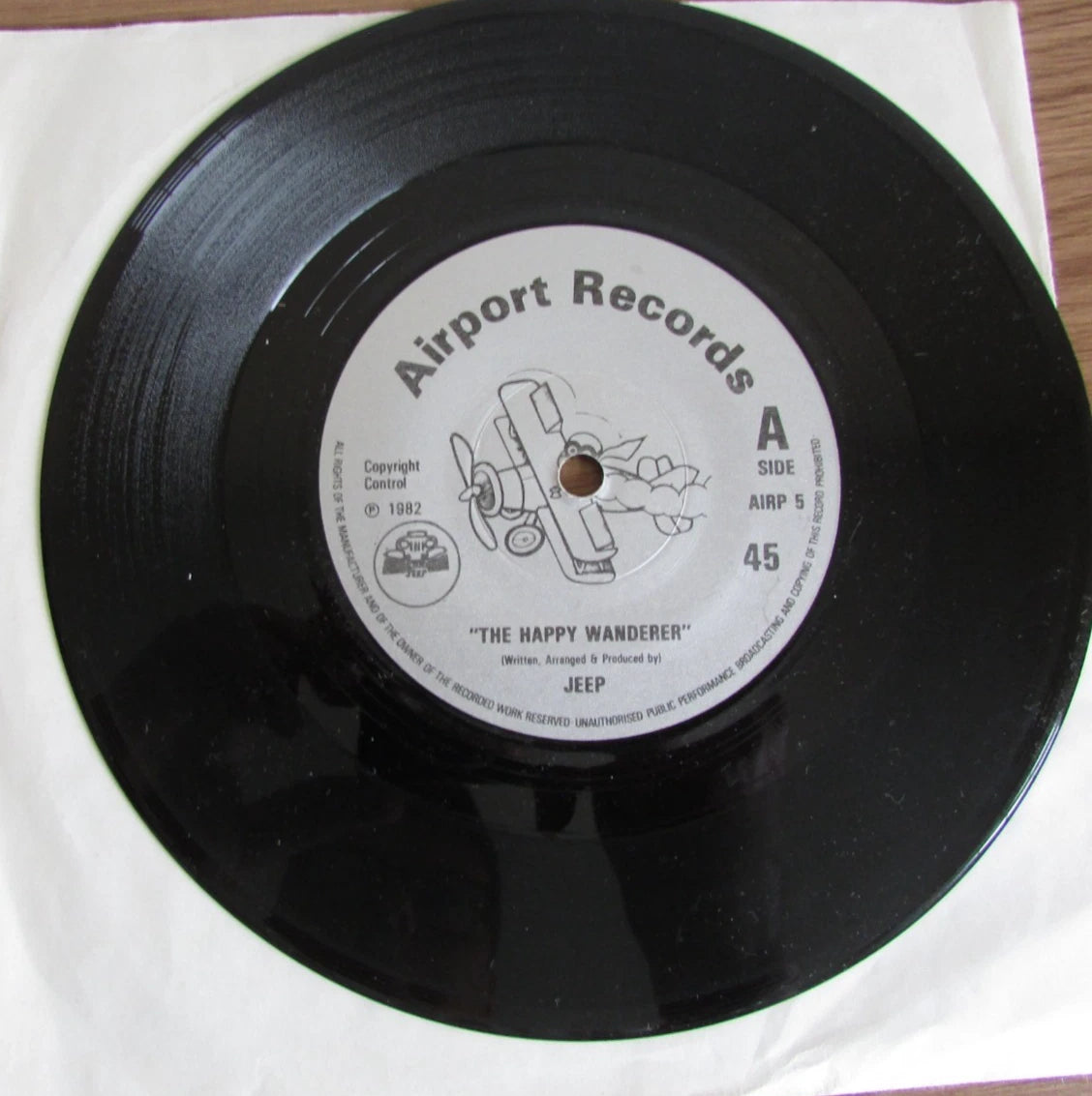 JEEP - The Happy Wanderer / Do It Right ~ 7" Single - Airport AIRP5