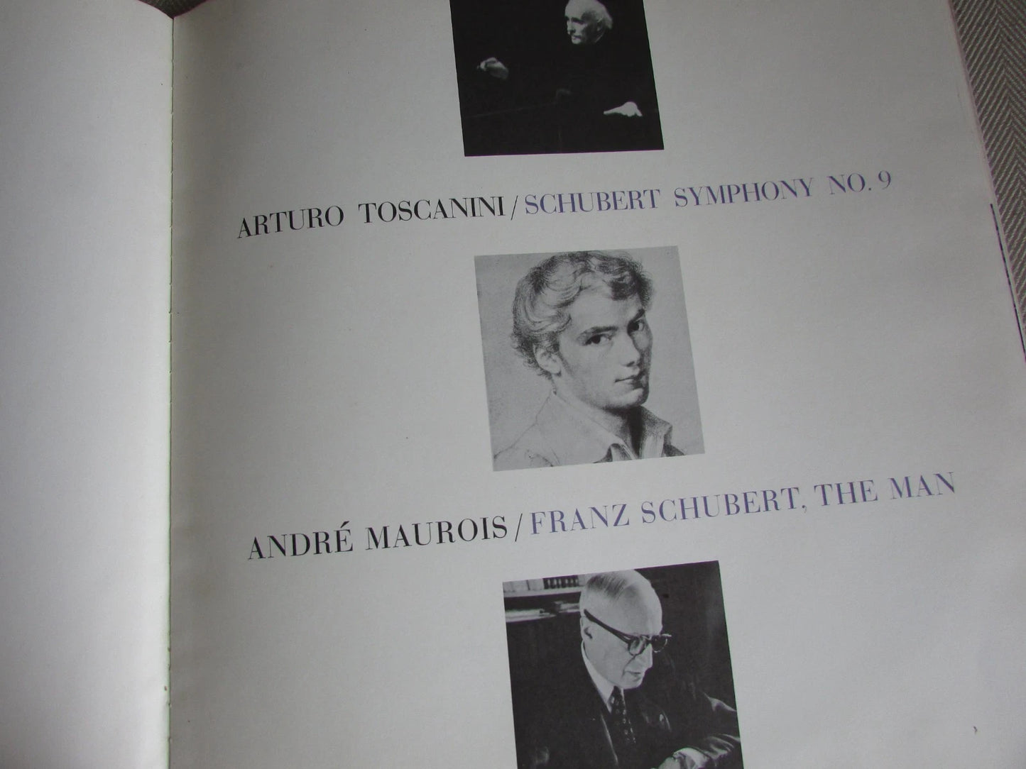 Arturo Toscanini - Schubert Symphony No. 9 - RCA LM-1835 Vinyl Record & Booklet