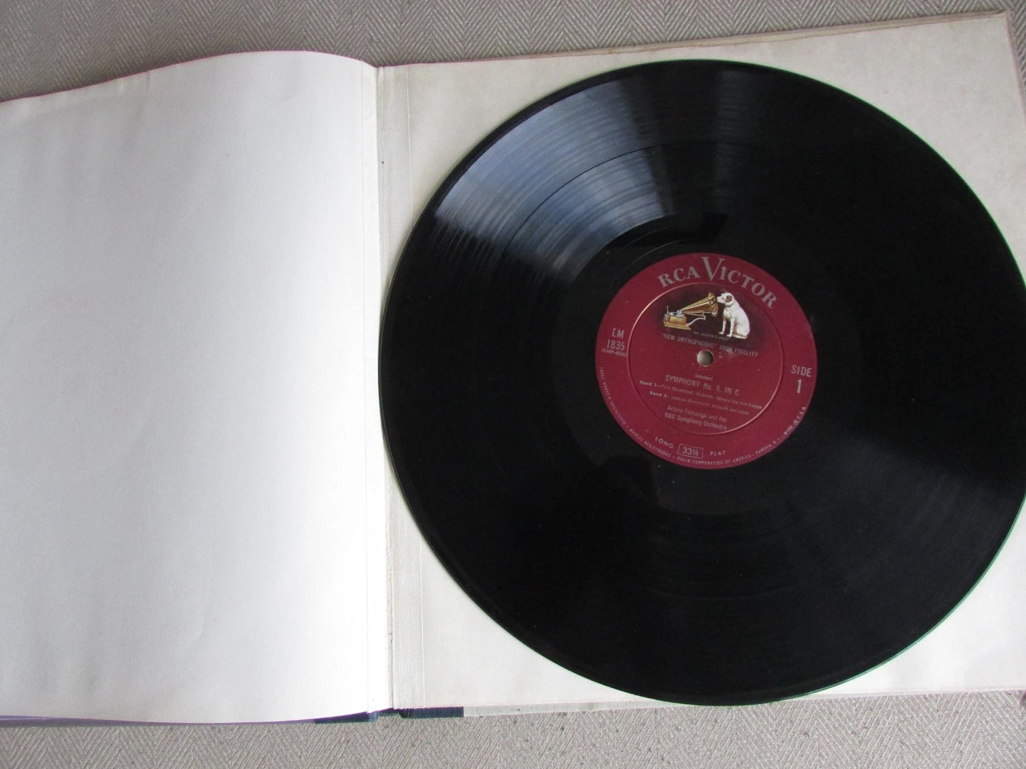 Arturo Toscanini - Schubert Symphony No. 9 - RCA LM-1835 Vinyl Record & Booklet