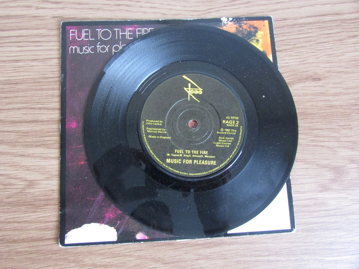 Music For Pleasure - Fuel To The Fire  - 7" Single RAGE2