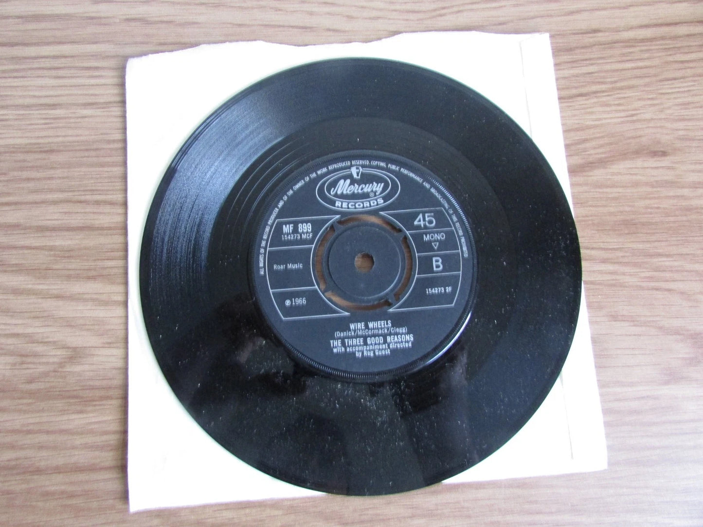 The Three Good Reasons, Nowhere Man / Wire Wheels - 1966 7" MF899